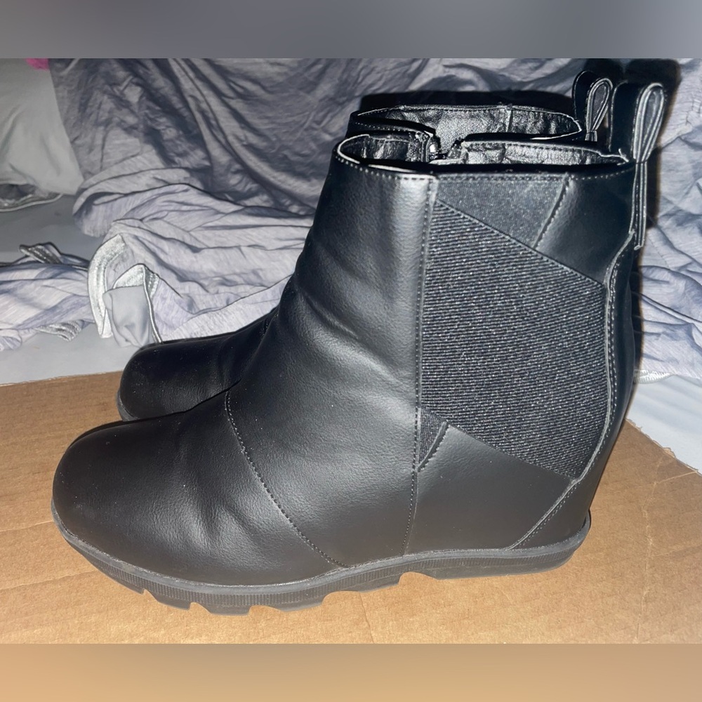 Athlefit Black Wedge Ankle Boots